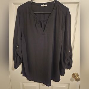 MAURICES 2X BLACK BLOUSE